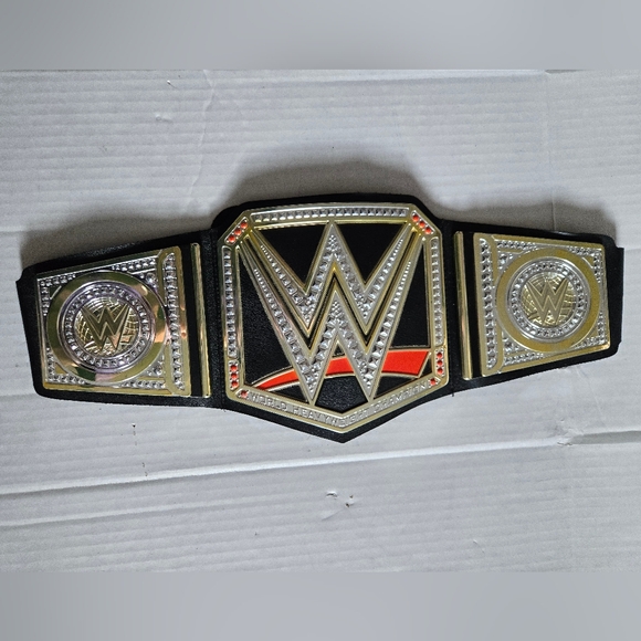 2014 Mattel WWE Championship Belt Kids Replica Wrestling - Picture 1 of 10
